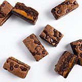 Killer Brownie Triple Chocolate Brownie Bars, 12 oz Tray (5 Count) - Chocolate Chip Brownies with Caramel & Extra Chocolate Chips View 6