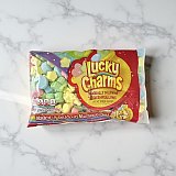 Lucky Charms Fluffy Marshmallow Snack, 4x 7 Oz. Bags View 6