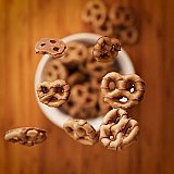Reese's Dipped Pretzels 4.25 Ounces View 4