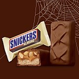 SNICKERS Almond Fun Size Milk Chocolate Candy Bars, 10.23 oz Bag View 4